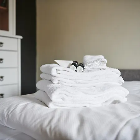 Hotel Montra 4*