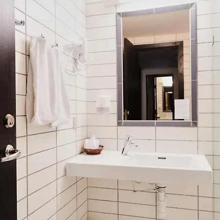 Montra Hotell 4*
