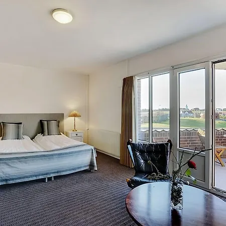 Montra Hotel