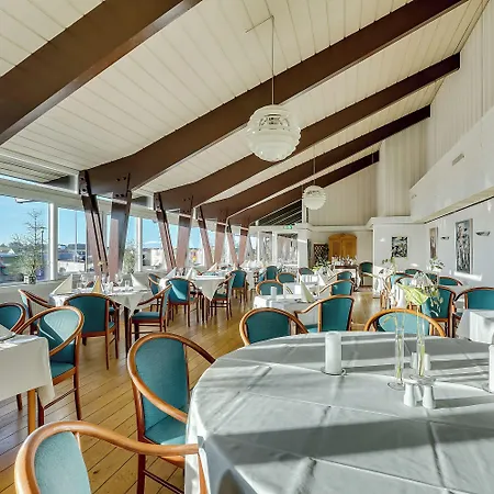 Hotel Montra
